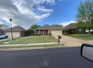 1009 Bowsprit Ln, Brandon, MS 39047