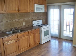 1300 Argo Ln, Lockport, IL 60441