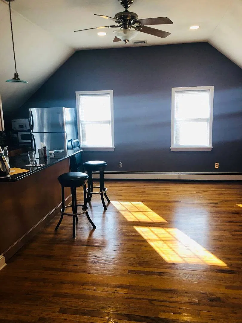 2 bed, 1.0 bath, $2,950 — Photo 2