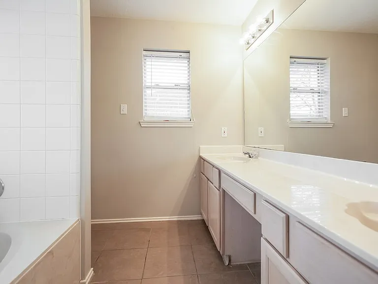 3605 Teal Glen St — Photo 8