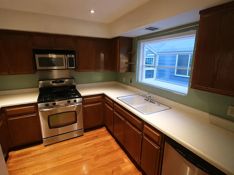 76 N Sierra Bonita Ave #1 — Photo 6