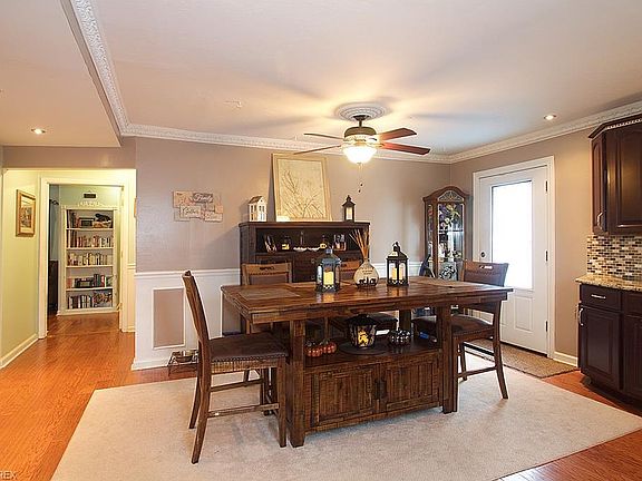 5th image of 591 Bayridge Blvd