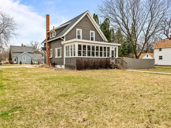 605 Westover STREET, Oconomowoc, WI 53066