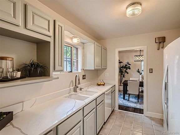 5th image of 1286 Dahlia Street