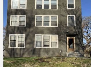 686 19th St, Des Moines, IA 50314