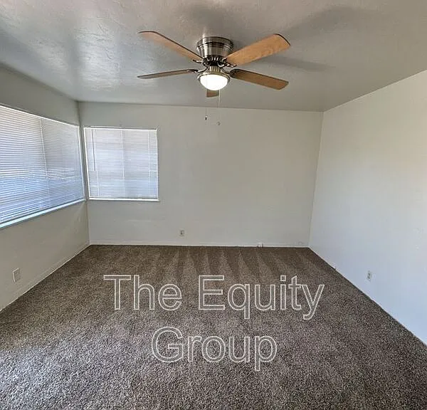 301 W Murray Ave #301 — Photo 3