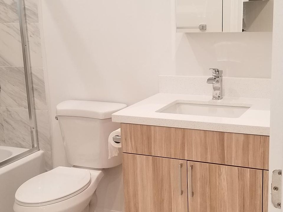 1st image of 6405 Petit Ave