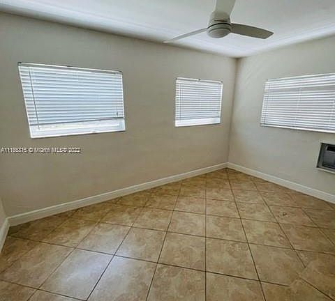 3rd image of 2109 N 32nd Ave #0