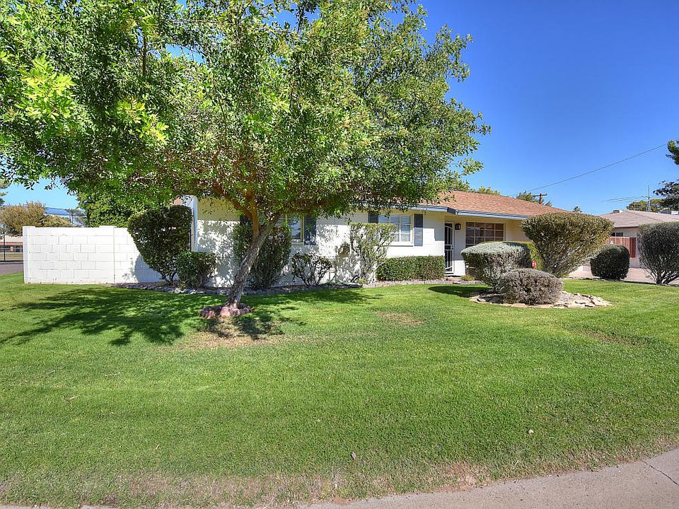2nd image of 5002 E Windsor Ave