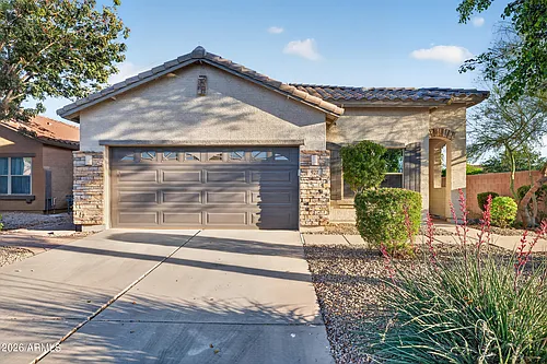 921 W Dana Dr Photo 1