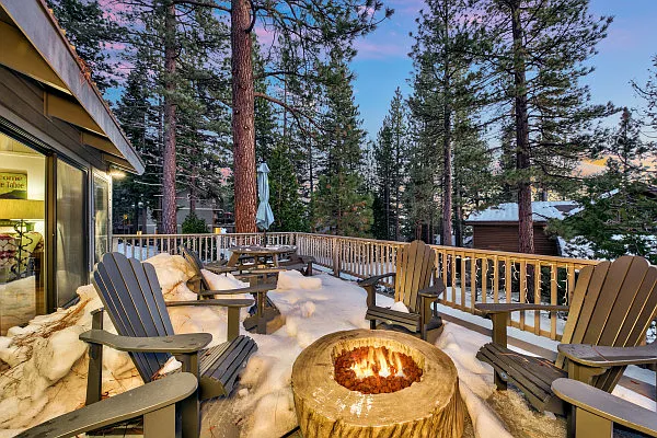 524 Spencer Way photo 1