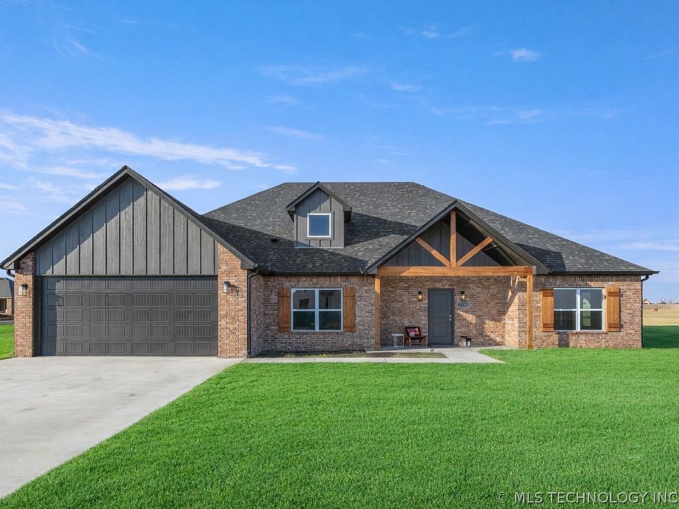 1st image of 2126 W Forest Rdg