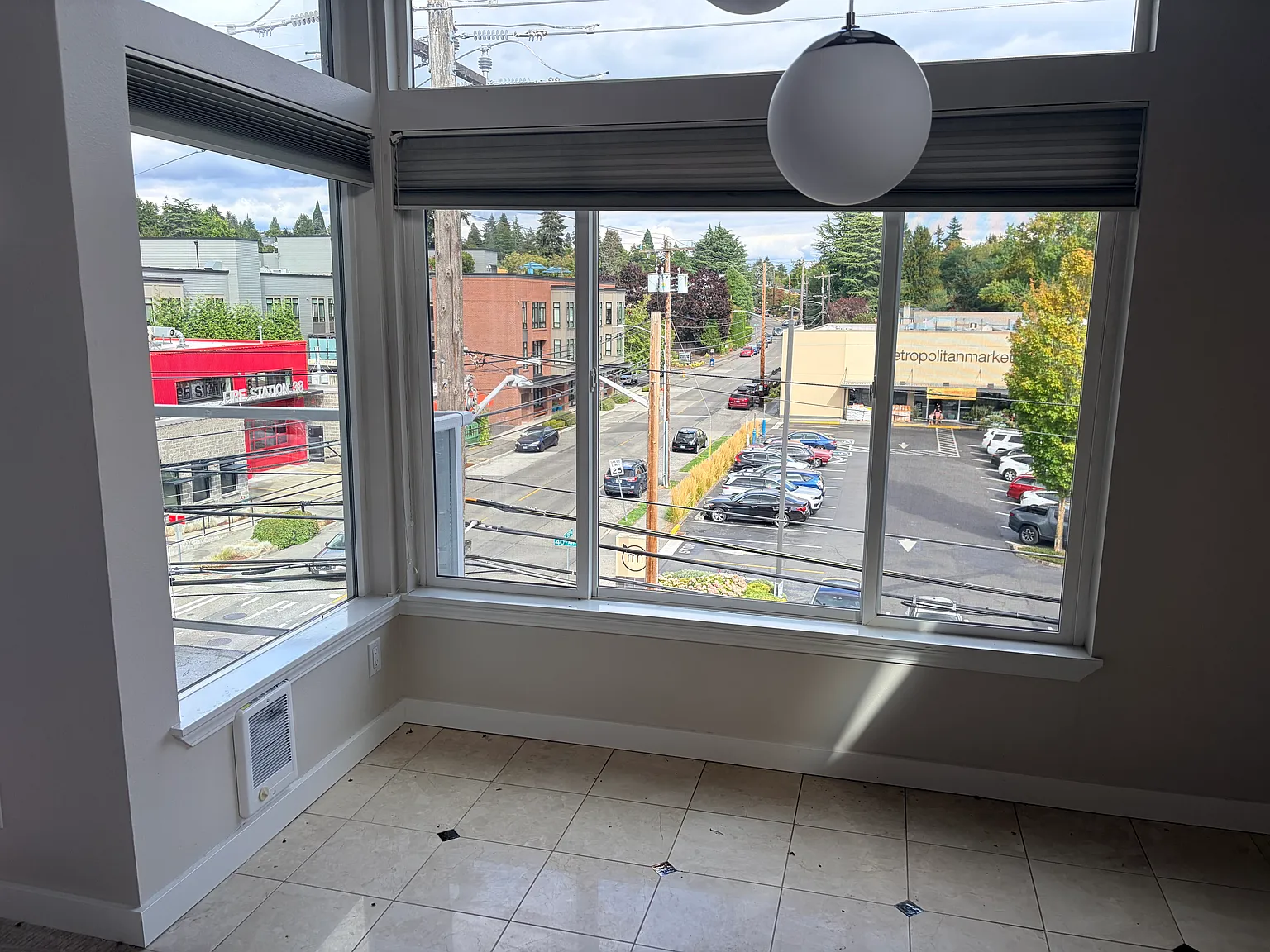 2 bed, 1052 sqft, $3,100 — Photo 1