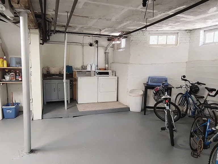 4 Fuller St #1 — Photo 11
