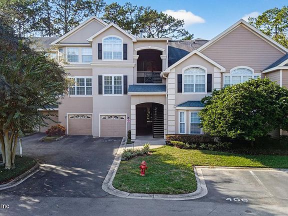 2nd image of 13810 SUTTON PARK Drive N #1139