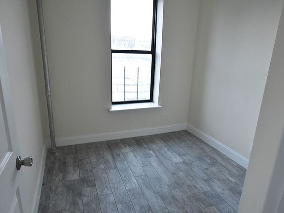 5th image of 800 E 160th St APT 4B