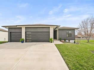 1803 Foxtail Dr, Pleasant Hill, MO 64080