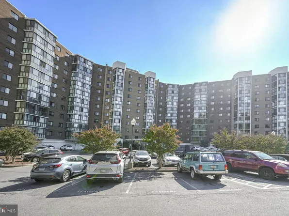 15100 Interlachen Dr #4-112, Silver Spring, MD 20906