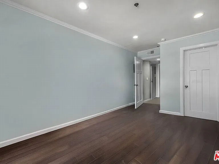 501 Palisades Dr #221 — Photo 7