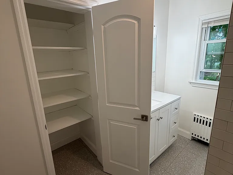 1016 Valley Rd #1 — Photo 11