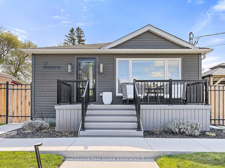 37 Windsor Rd — Photo 1