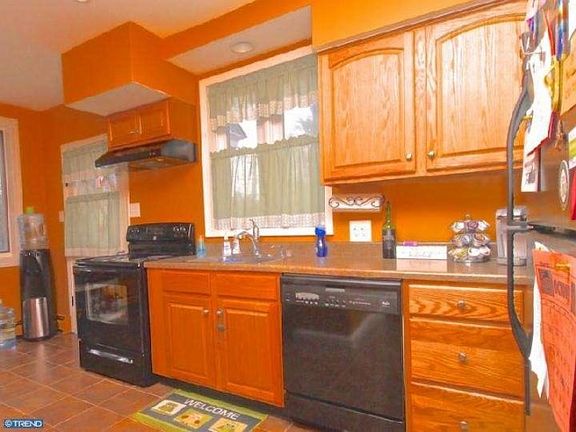 5th image of 4207 Rosemont Ave