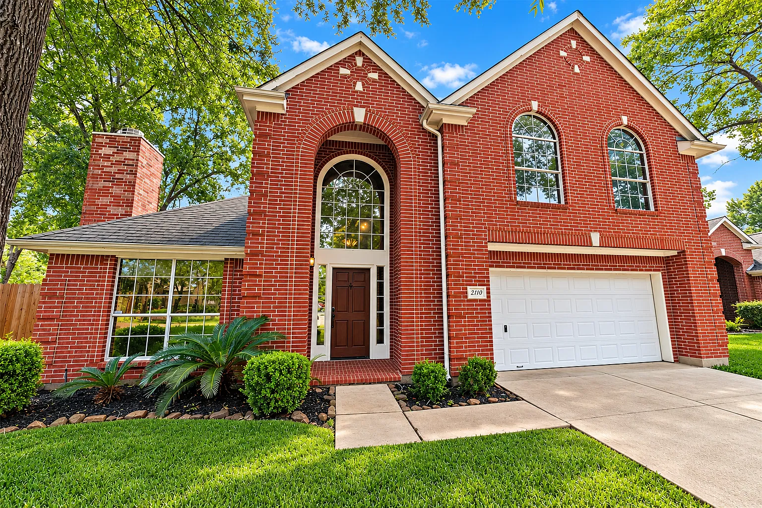 4 bed, 2889 sqft, $2,800 — Photo 1