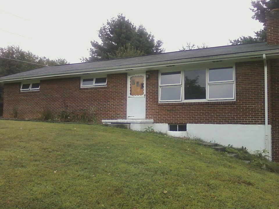 2nd image of 18196 Governor G C Peery Hwy