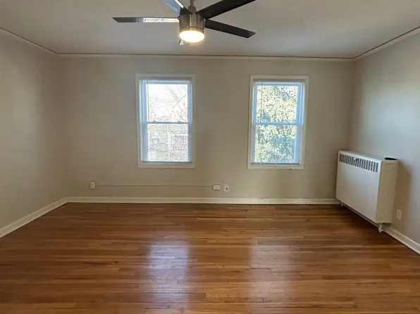 Hillside Court Apartments (3127 Chicago St.), 3127 Chicago St #227, Omaha, NE 68131