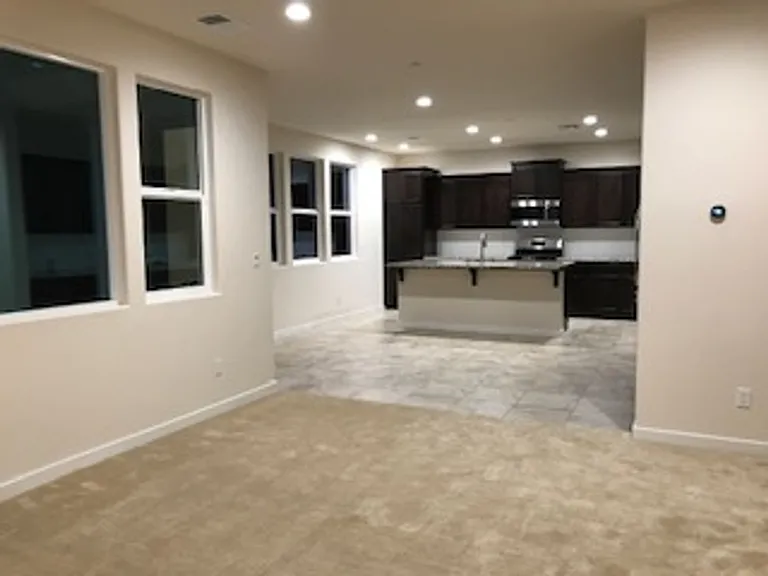 312 Chan Ct — Photo 3