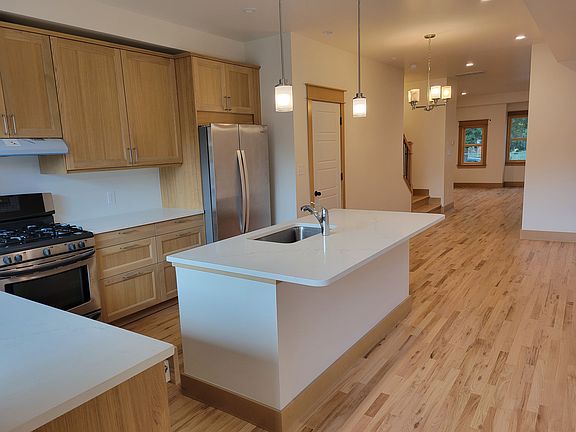 5th image of 55 N Elati St