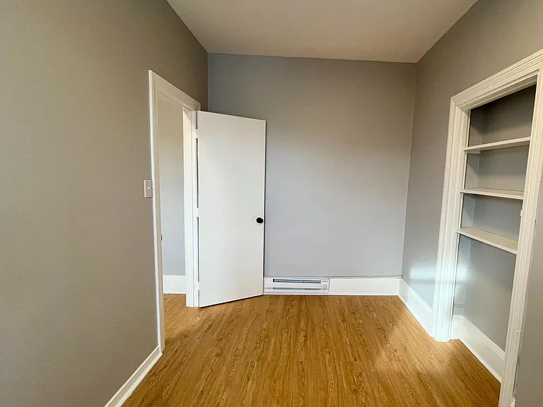 4417 Walnut St #3F — Photo 8