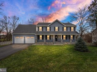 12203 Sugar Maple Dr, Herndon, VA 20170