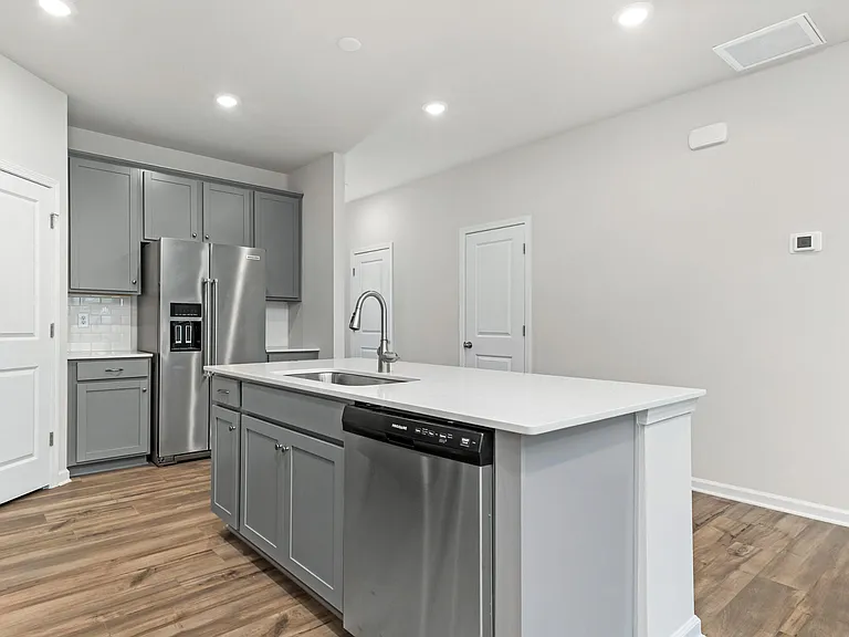 15741 Country House St — Photo 5