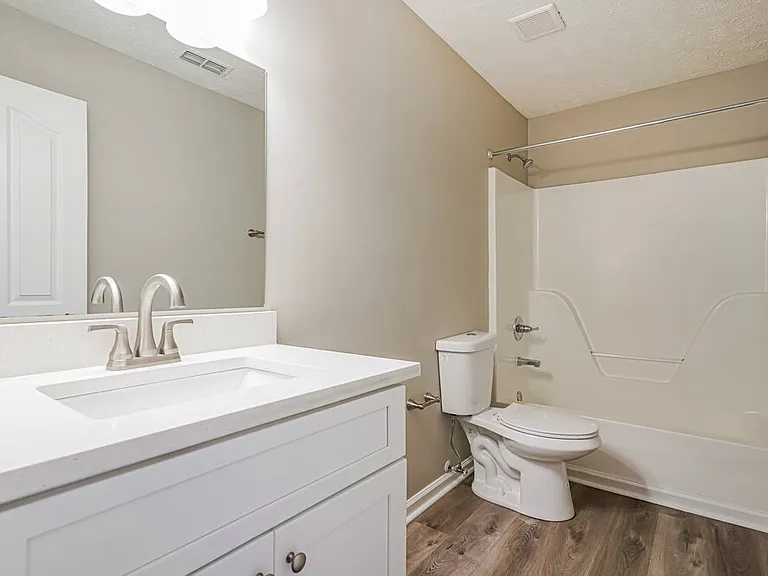 1723 Locerbie Dr — Photo 15