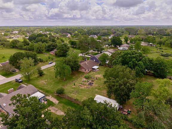 2nd image of 3979 County Road 962b