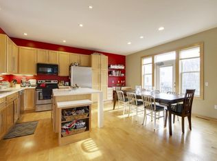 315 W River Pkwy APT 106, Minneapolis, MN 55401