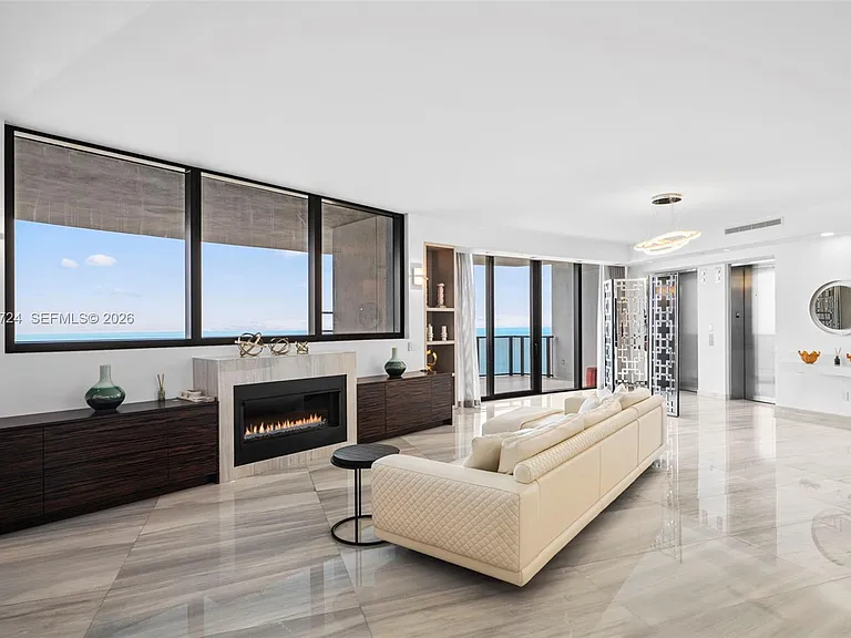 18555 Collins Ave #2105 — Photo 5