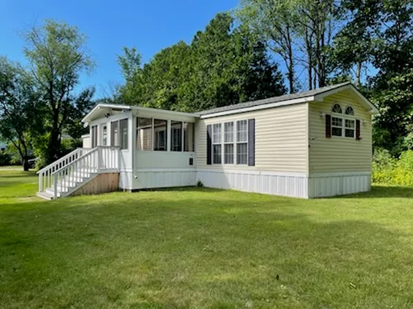 277 River Rd, Colchester, VT 05446