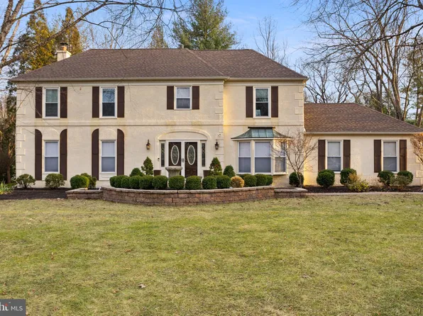 1 Bromley Ct, Lawrence Township, NJ 08648
