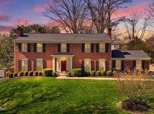 2006 Round Ridge Rd, Riverwood, KY 40207