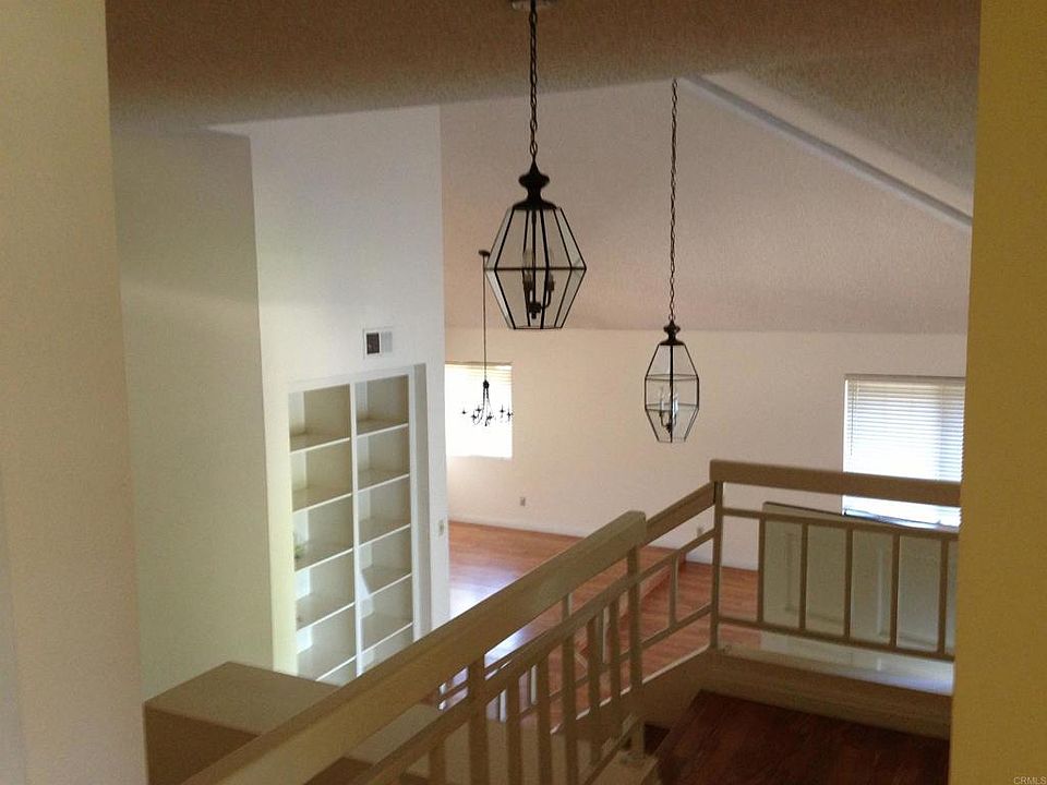 1st image of 4500 Villas Dr
