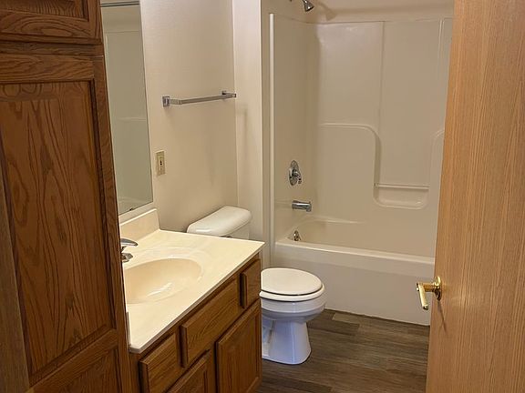 3rd image of 257 Fuller St APT 4