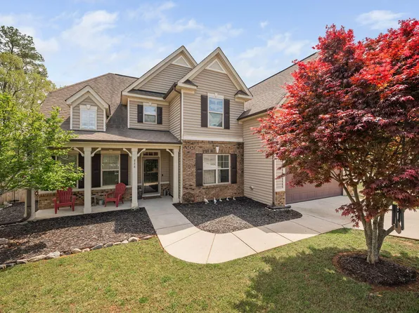 556 Rolling Meadows Dr, Clayton, NC 27527