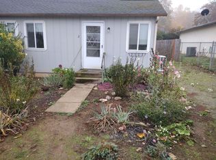 172 Phillips St #2, Canyonville, OR 97417