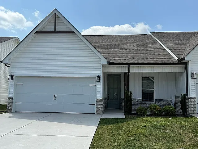 2 bed, 1424 sqft, $2,095 — Photo 1
