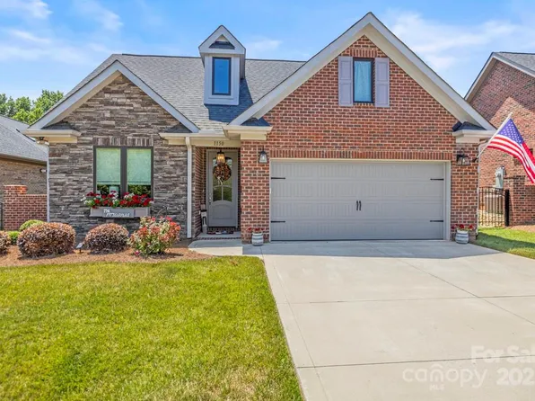 1150 Golden Hill Ln, Denver, NC 28037