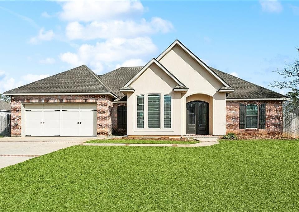 1st image of 38505 Maddy Ln