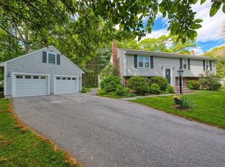 25 Laurie Cir, Bridgewater, MA 02324