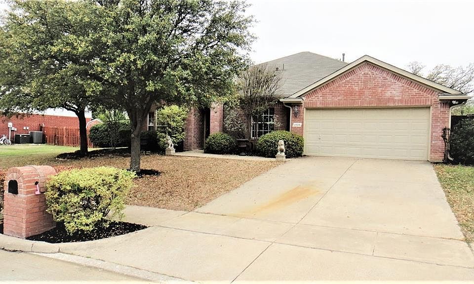 1st image of 2505 Glenhaven Dr